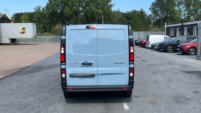 Renault Trafic Swb Diesel SL30 Blue dCi 130 Advance [Safety] Van - Image 11